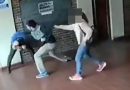Πατέρας ξυλοκόπησε δάσκαλο που παρενοχλούσε σεξουαλικά την κόρη του (video) Πατέρας ξυλοκόπησε δάσκαλο που παρενοχλούσε σεξουαλικά την κόρη του (video)