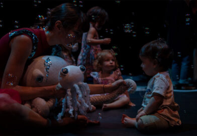 Το μαγευτικό χοροθέατρο για βρέφη και γονείς “Underwater”