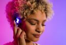 Η Logitech G λανσάρει τα πρώτα gaming ακουστικά earbuds: τα Logitech G FITS